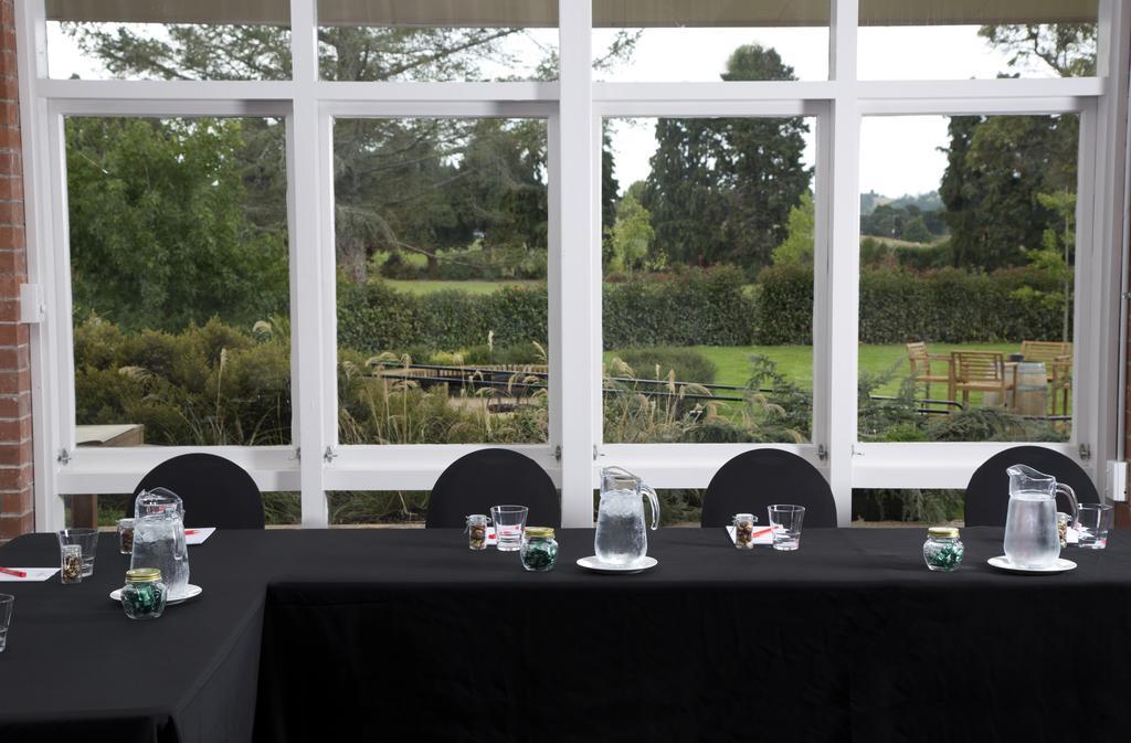 Lavalla Estate Guest House Tuakau ภายนอก รูปภาพ