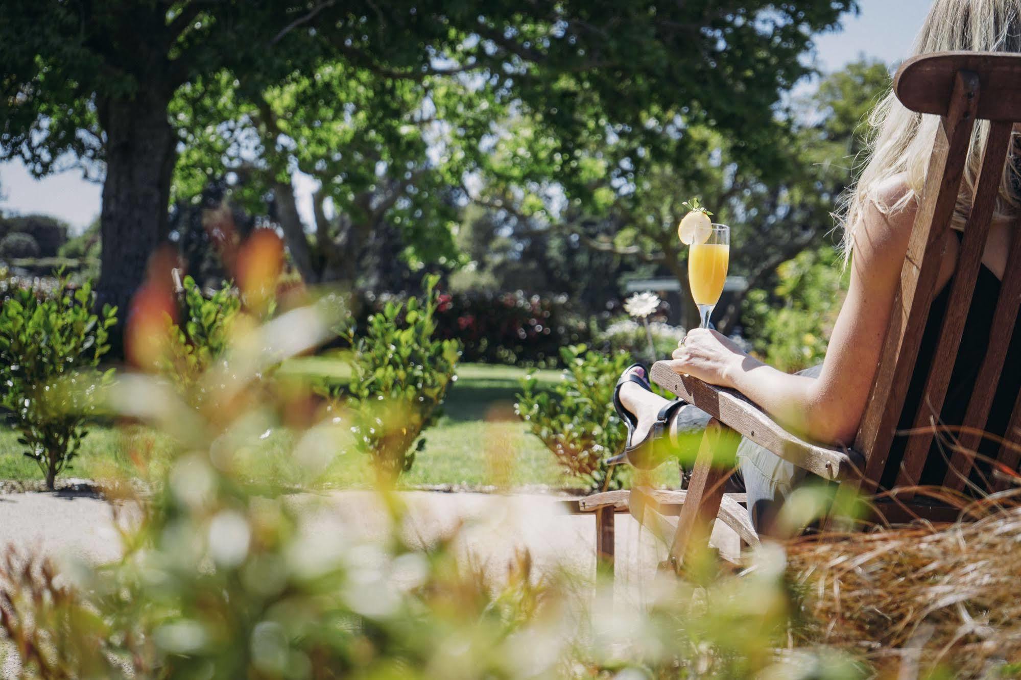 Lavalla Estate Guest House Tuakau ภายนอก รูปภาพ